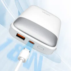 Alternative view of LDNIO PQ20 20000mAh 22.5W fast charging Power Bank with Built-in Type-C and Lightning Cables
