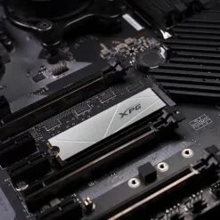 XPG S60 2TB GAMMIX PCIe Gen4 x4 M.2 2280 SSD Internal Solid State Drive with Heatsink - Image 4